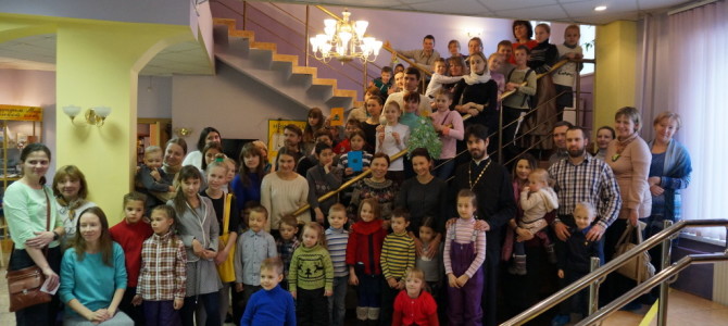 Предрождественская приходская ярмарка 3 января в Библиотеке на ул. Коненкова
