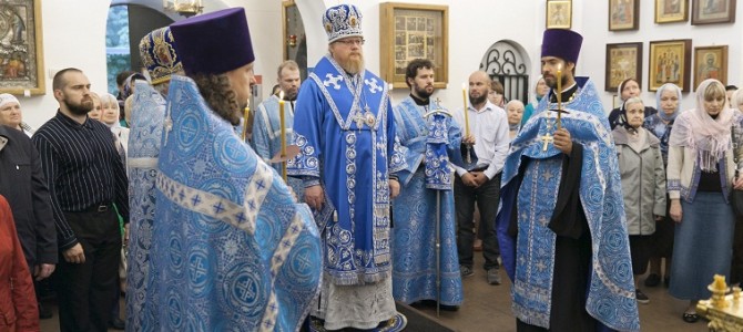 Архиерейское богослужение 7 сентября накануне праздника Сретения Владимирской иконы Божией Матери